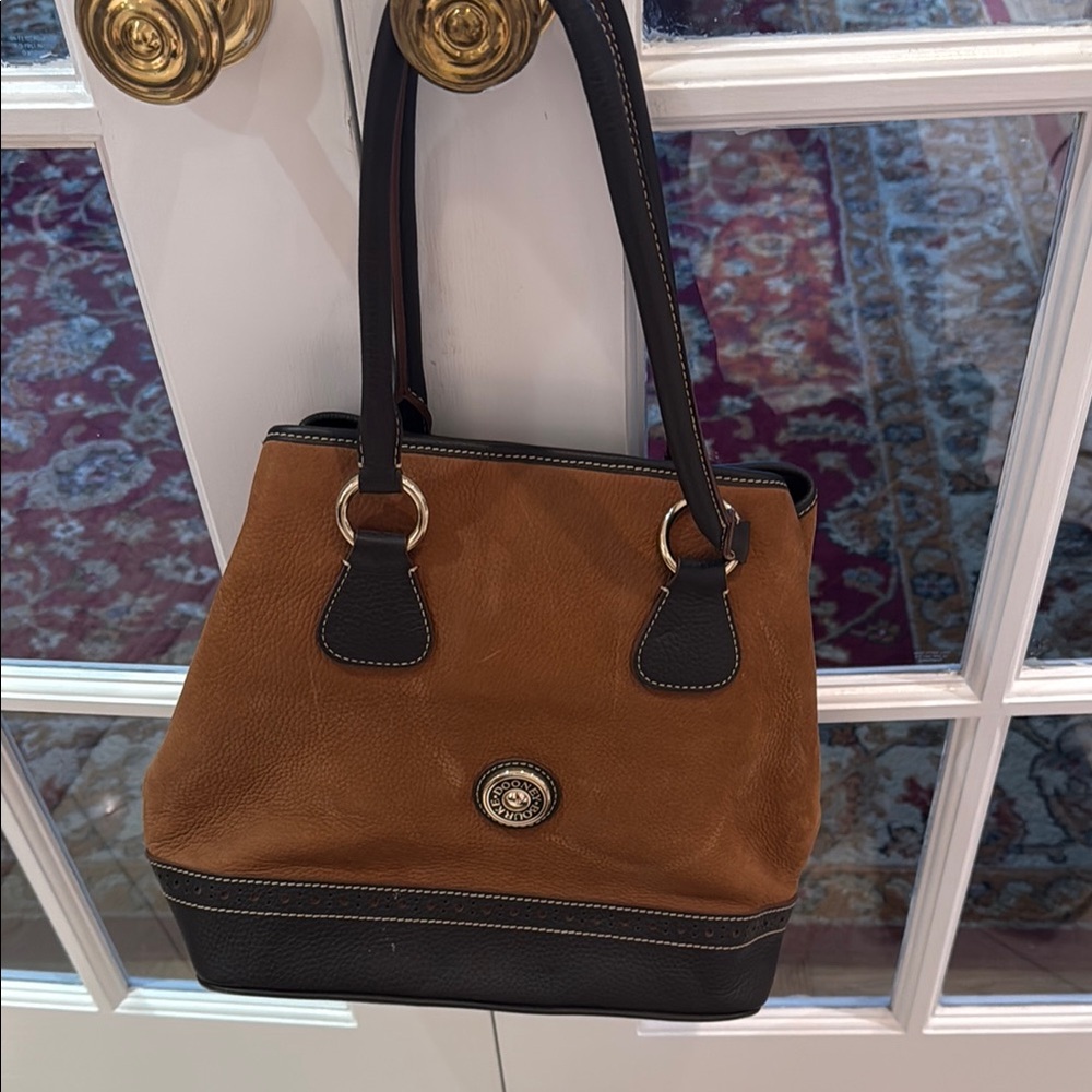Elegant Tan and dark brown  Women's Handbag vintage dooney and bourke